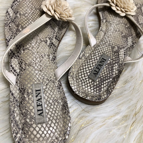 SOLD Alfani Animal Print Slippers Size 9 - Picture 4 of 4